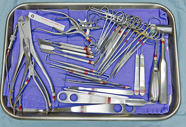 Bones fixing and orthopedic instruments usage in 2021.