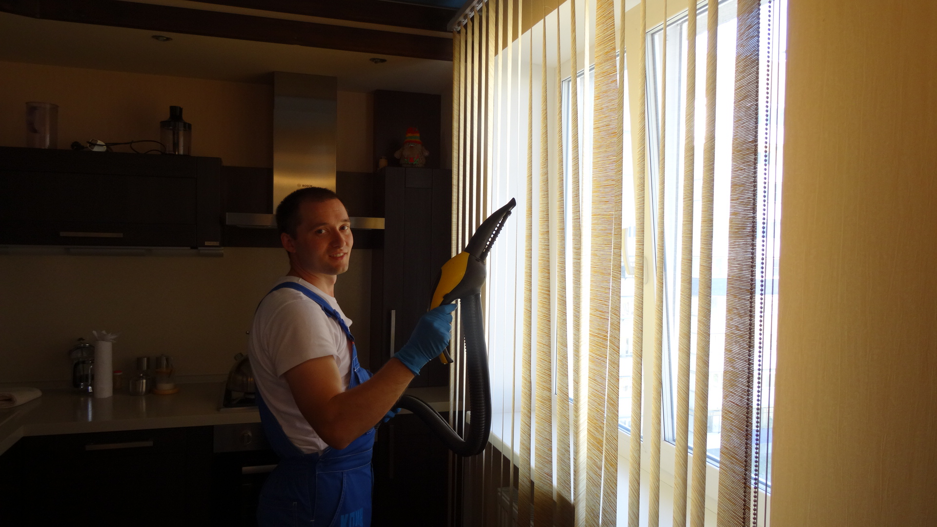 How curtain cleaning service use for white curtains